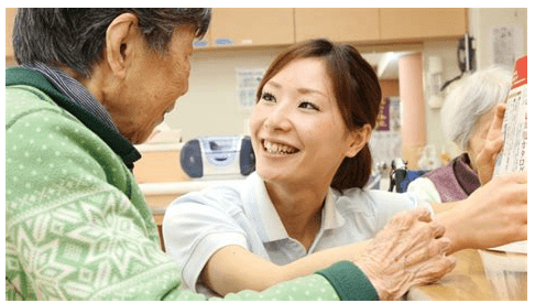 Gaji Perawat Lansia di Jepang